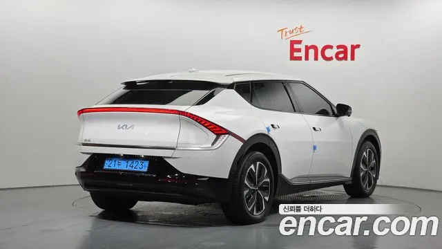Kia EV6 — Фото автомобиля 2