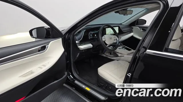 Hyundai Grandeur Новый Grandeur IG — Фото автомобиля 10