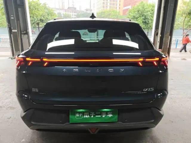 Arcfox Alpha T5 — Фото автомобиля 3