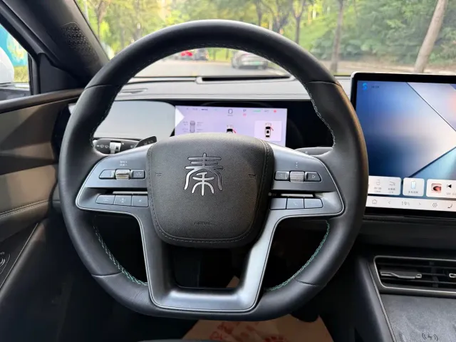 BYD Qin L — Фото автомобиля 22