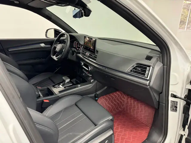 Audi Q5L — Фото автомобиля 14