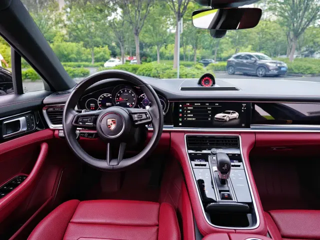 Porsche Panamera — Фото автомобиля 12