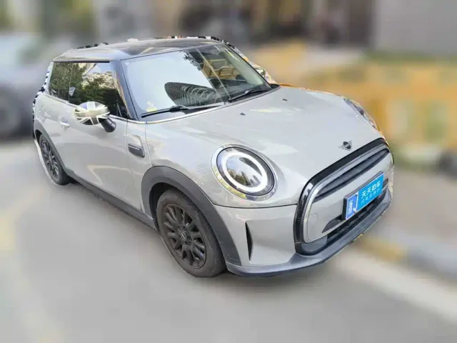 MINI MINI 2022 Facelift 1.5T ONE — Фото автомобиля 3