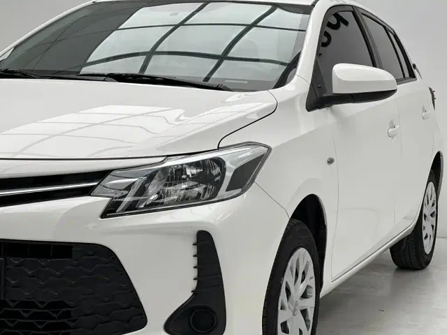 Toyota Vios FS — Фото автомобиля 4