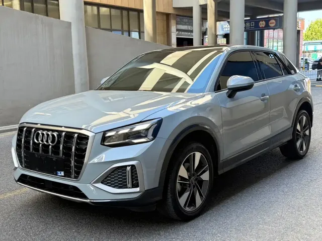 Фотография автомобиля — Audi Q2L