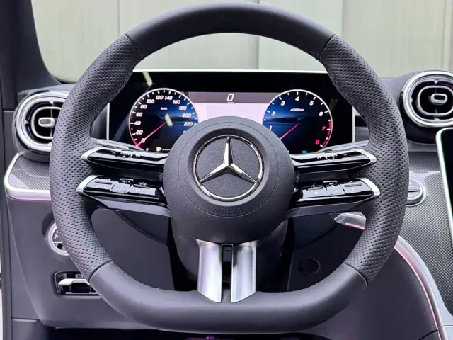 Mercedes-Benz C-Class — Фото автомобиля 11