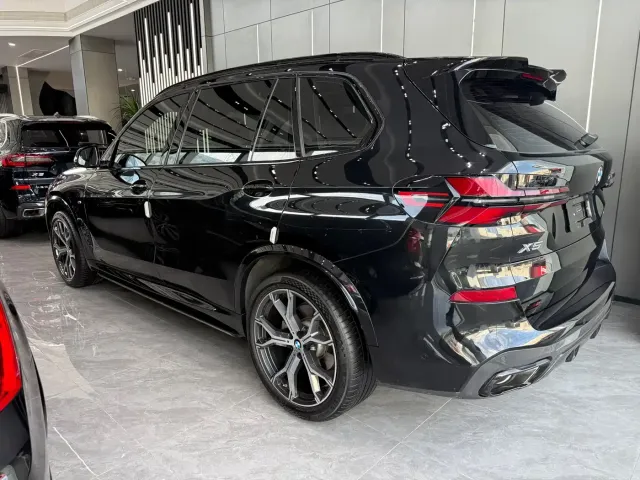 BMW X5 — Фото автомобиля 8