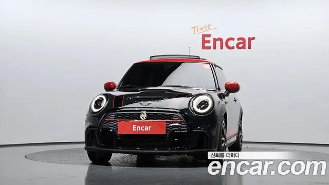 Mini Cooper — Фото автомобиля 3