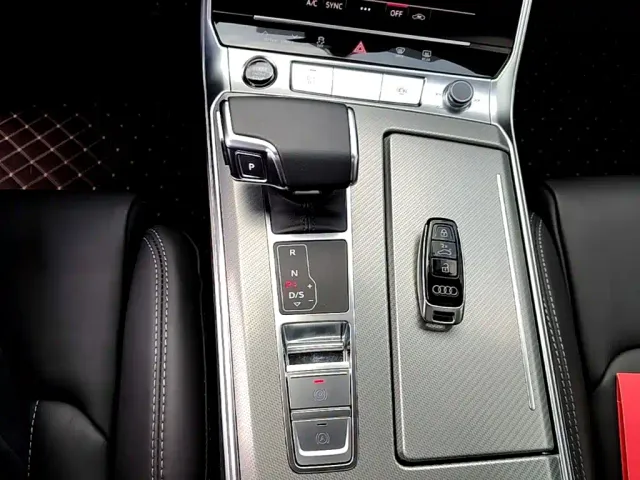 Audi A6L — Фото автомобиля 13