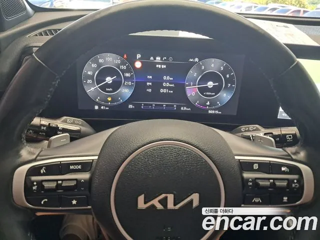 Kia Sportage Sportage 5-е поколение Бензин 1.6 турбо 2WD — Фото автомобиля 13
