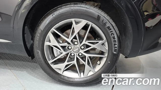Genesis GV70 — Фото автомобиля 6