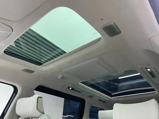 Volvo EM90 — Фото автомобиля 14