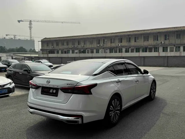 Nissan Teana — Фото автомобиля 8