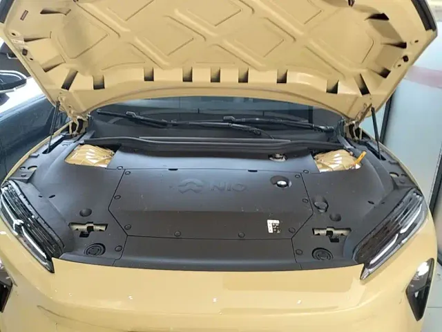 Nio ET5 Touring — Фото автомобиля 19