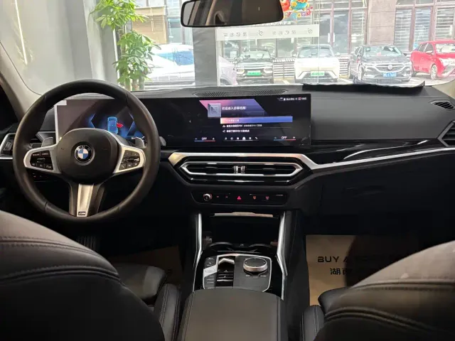 BMW 3 Series — Фото автомобиля 11