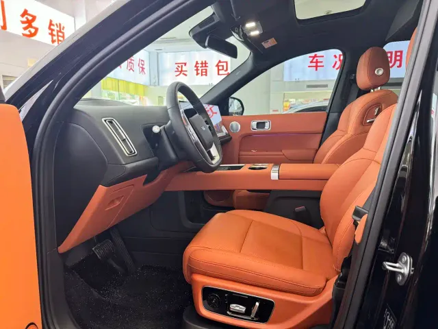 Li Auto L9 — Фото автомобиля 6