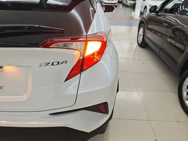 Toyota IZOA — Фото автомобиля 7