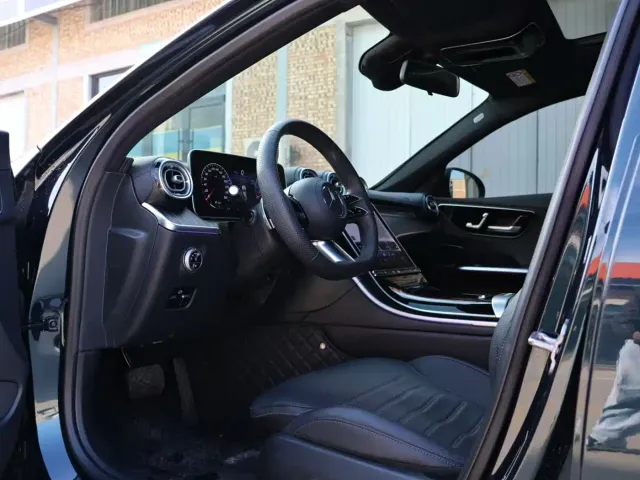 Mercedes-Benz C-Class — Фото автомобиля 5