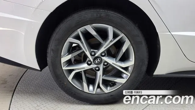 Hyundai Sonata — Фото автомобиля 5