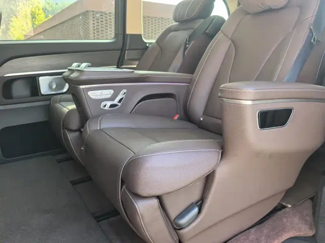 Mercedes-Benz V-Class — Фото автомобиля 8