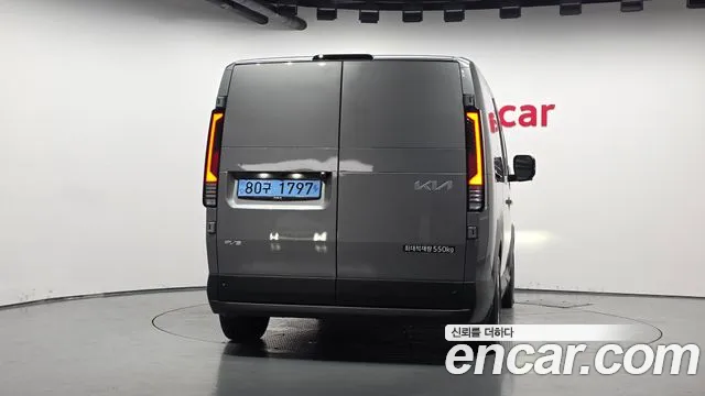Kia PV5 — Фото автомобиля 4