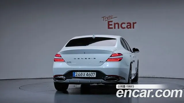 Genesis G70 New — Фото автомобиля 4