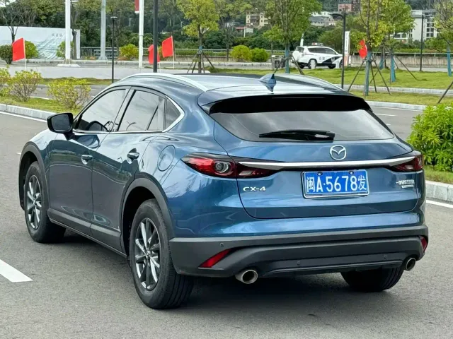 Mazda CX-4 — Фото автомобиля 4