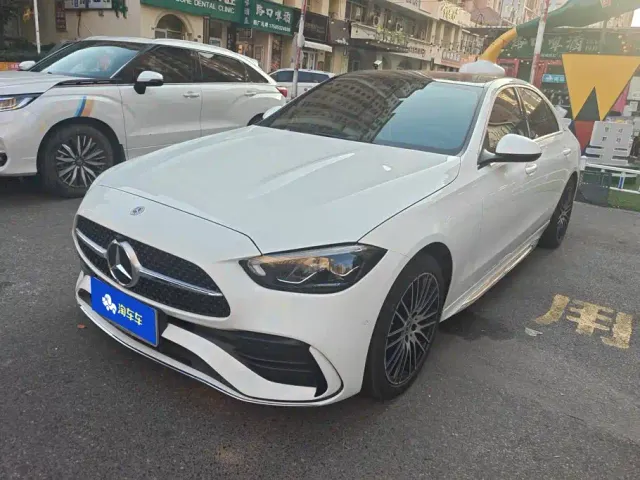 Фотография автомобиля — Mercedes-Benz C-Class