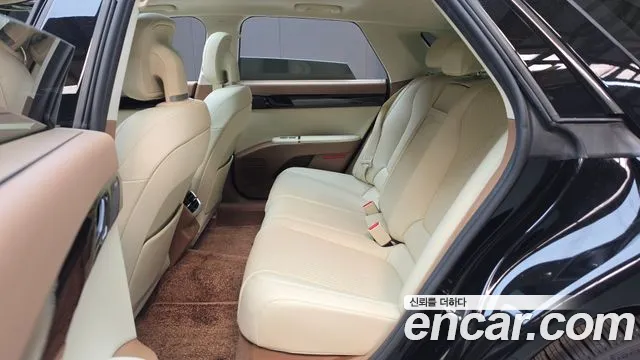 Hyundai Grandeur GN7 — Фото автомобиля 16