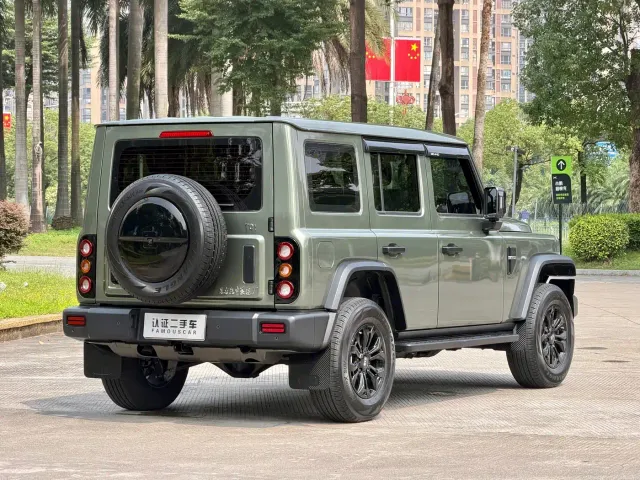 212 T01 — Фото автомобиля 5