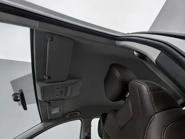 Forthing T5 — Фото автомобиля 14