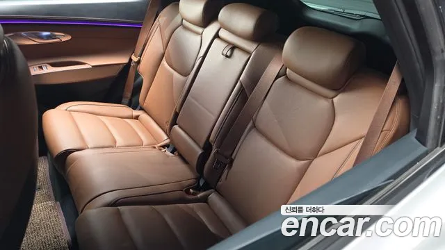 Genesis GV70 — Фото автомобиля 28