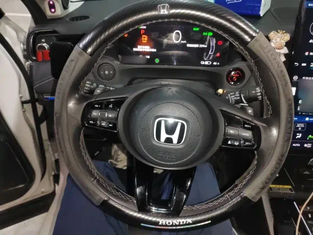 Honda e:NS1 — Фото автомобиля 6