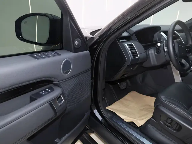 Land Rover Discovery — Фото автомобиля 11