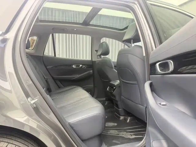 Geely Galaxy E5 — Фото автомобиля 16