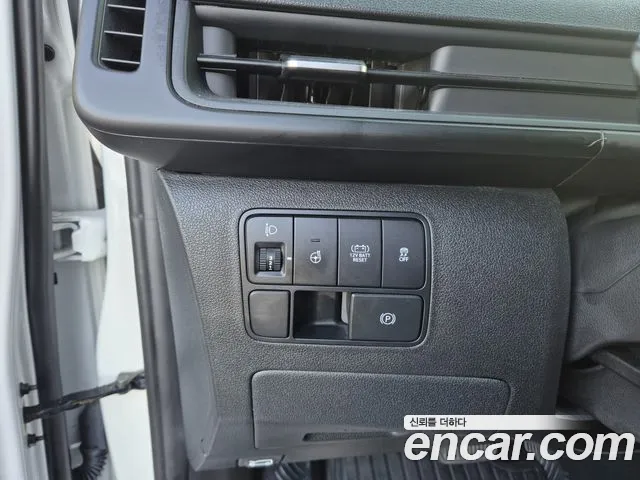 Hyundai Staria — Фото автомобиля 14
