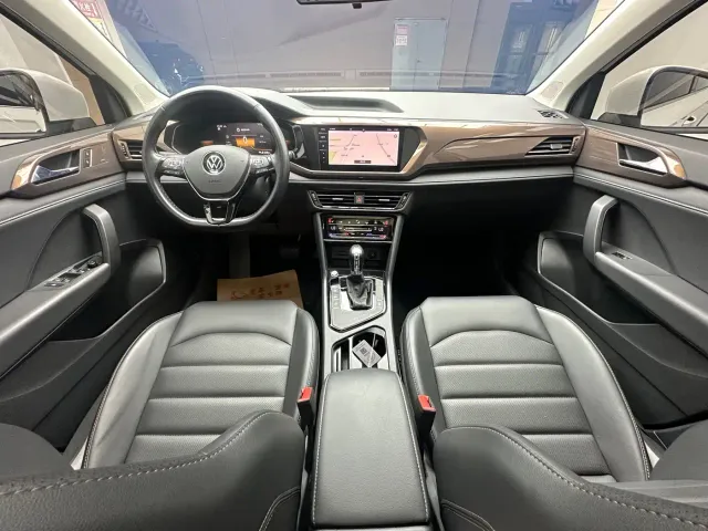 Volkswagen Tharu — Фото автомобиля 13