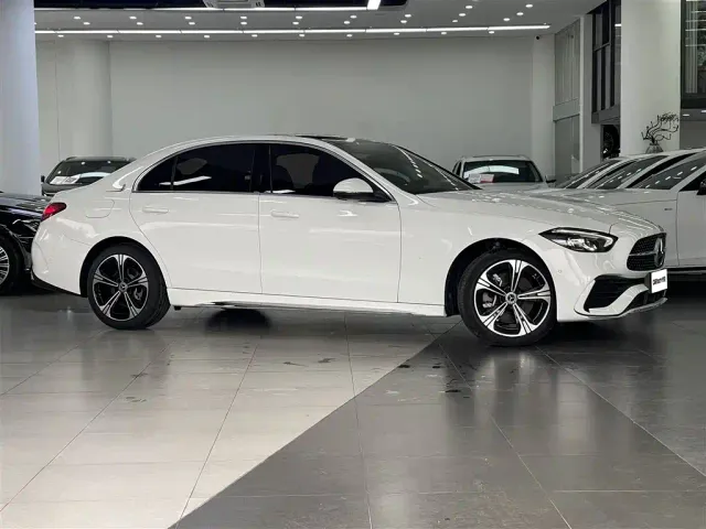 Mercedes-Benz C-Class — Фото автомобиля 14