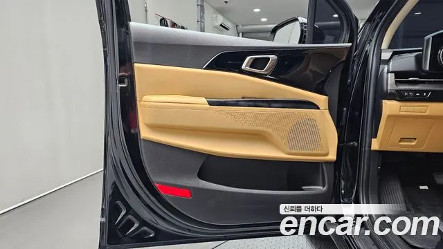 Kia Canival Carnival 4 поколение 9 мест Prestige — Фото автомобиля 24