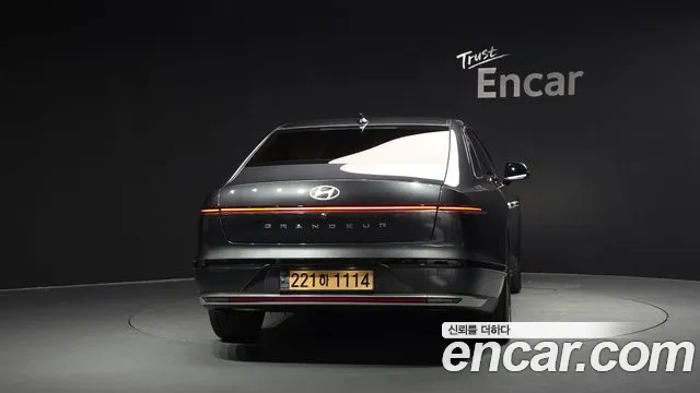 Hyundai Grandeur GN7 — Фото автомобиля 4