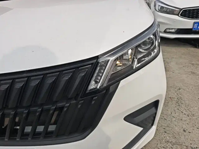 Wuling Jiachen — Фото автомобиля 23