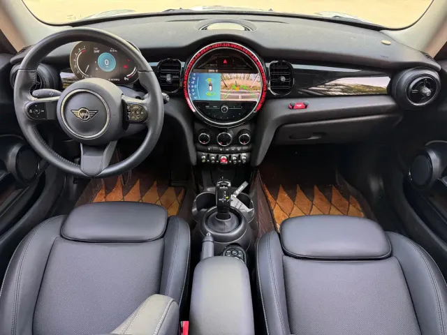 MINI Hatch — Фото автомобиля 9