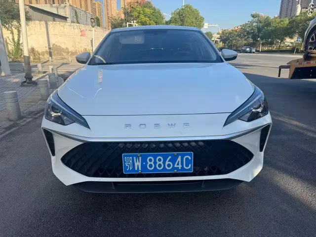 Roewe i5 — Фото автомобиля 2