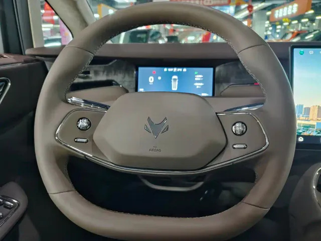 Arcfox Wendao V9 — Фото автомобиля 10