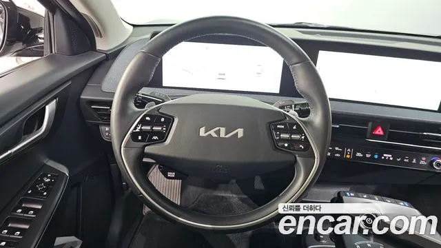 Kia EV6 — Фото автомобиля 12