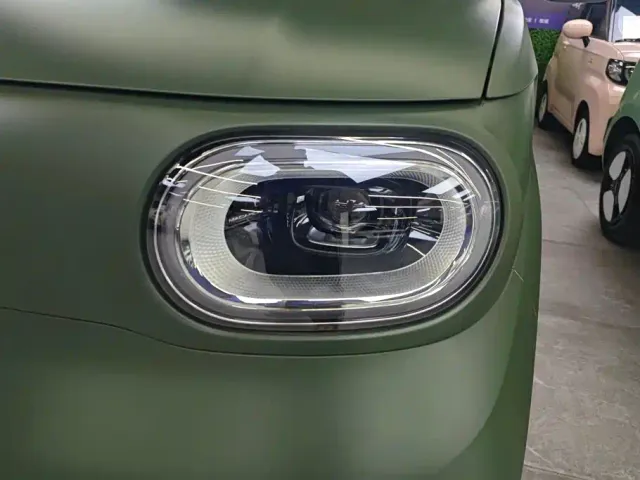 Wuling Hongguang Mini EV — Фото автомобиля 5