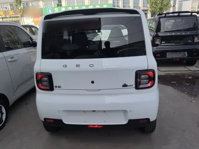 Geely Panda — Фото автомобиля 5