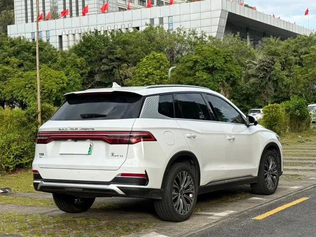 BYD Song Pro — Фото автомобиля 7