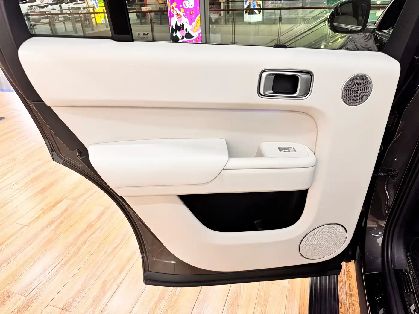 Li Auto Li Xiang L9 2022 Max — Фото автомобиля 15