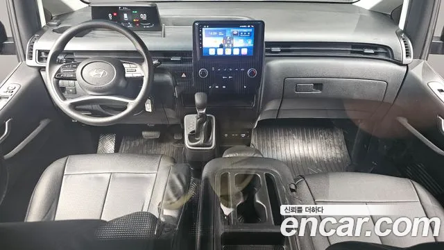 Hyundai Staria — Фото автомобиля 10